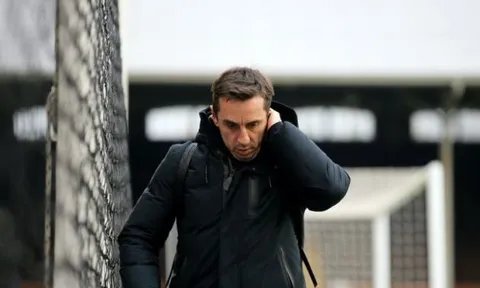 Gary Neville: "Tôi không hiểu sao Man Utd lại không mua cậu ấy"
