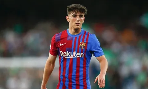 Gavi chịu bất công ở Barca