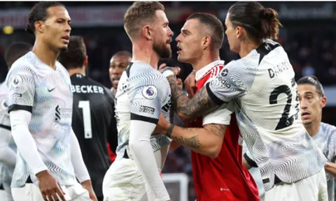 Gây sự với Gabriel, Xhaka giải quyết Henderson
