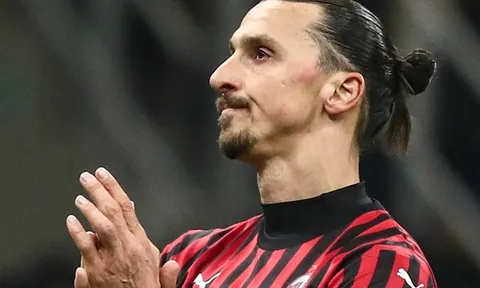 GĐTT phá vỡ im lặng, Ibrahimovic tự định đoạt tương lai
