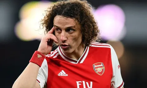 GĐTT ra tuyên bố, 1 cánh cửa đóng sập với David Luiz