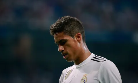 Đàm phán tiến triển, Man Utd rất gần thỏa thuận ký Varane