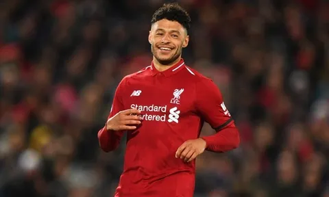 Liverpool quyết giữ chân "bệnh binh"