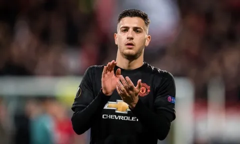 Man Utd đón nhận cú hích tích cực, "Neville 10 năm" chuẩn bị tái xuất