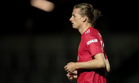 XONG! Thêm 1 cầu thủ tài năng chia tay Man United