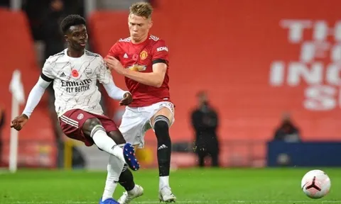 Paul Scholes chỉ ra 2 "cừu đen" của Man United trước Arsenal