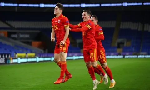 Lập siêu phẩm trên tuyển, Daniel James lập tức gửi thông điệp đến Solskjaer