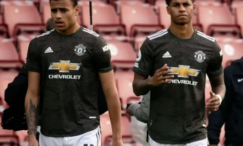 Alan Shearer: "Rashford và Greenwood cần học hỏi Cavani"
