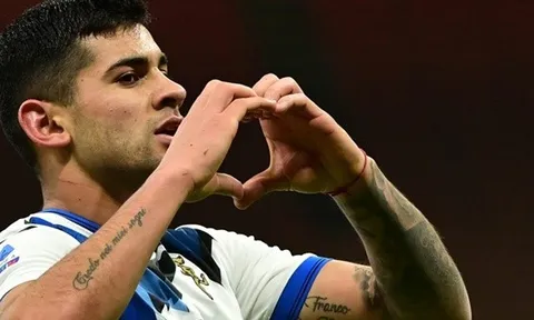 Liverpool sẵn sàng "đâm sau lưng" Man United