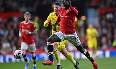 Man Utd đẩy đi 2 của nợ ngay hè 2021