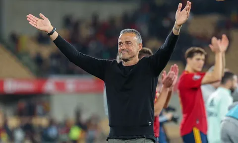 Xác nhận khả năng Luis Enrique dẫn dắt Man Utd