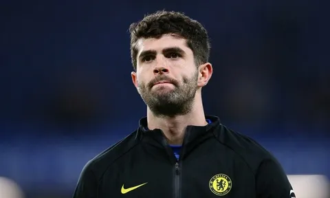 CĐV Chelsea đòi công bằng cho một cái tên