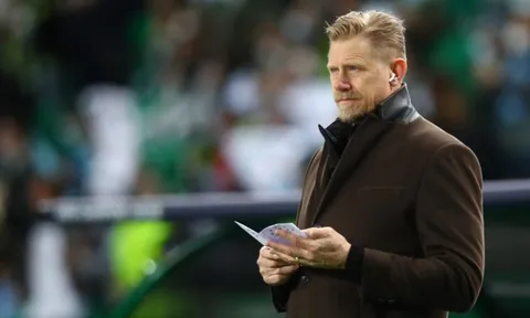 Tuyên bố M.U có thể giành Champions League, Schmeichel chọc cười cả trường quay