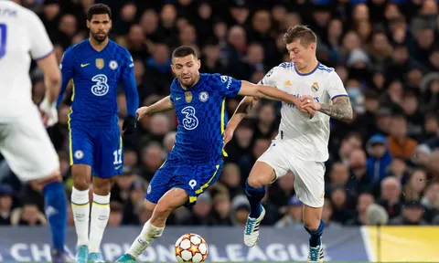 HLV Premier League vui mừng khi thấy Chelsea gặp khó khăn