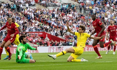 2 đội nào nâng cúp FA nhiều hơn Liverpool?