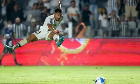 Arsenal lên kế hoạch cuỗm tiền đạo muốn chuyển đến Liverpool