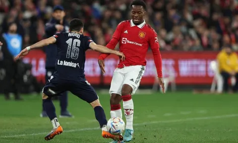 Ajax nhắm người của Man Utd