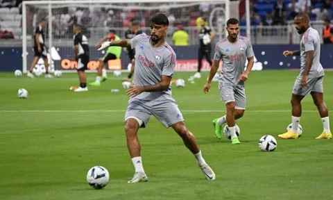 Arsenal được tiến cử bản hợp đồng xuất sắc trong tuyến giữa