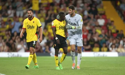 "Đã có cuộc đàm phán với M.U, nhưng tôi vẫn là cầu thủ của Watford"