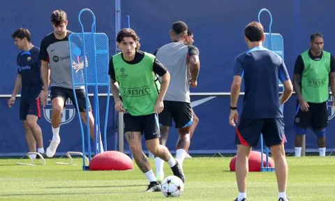 Sao Arsenal quyết giảm lương để gia nhập Barca