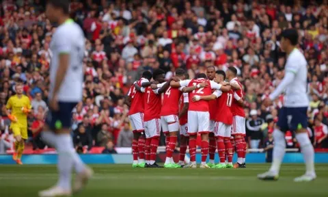 "Còn quá sớm để Arsenal nghĩ về ngôi vô địch"