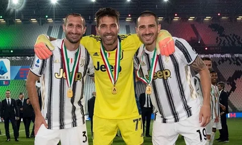 XONG! "Công thần 16 năm" nói rõ tương lai tại Juventus