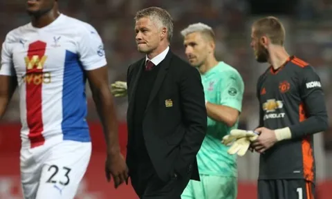Man Utd thảm bại, Giggs chỉ rõ tân binh nên cập bến Old Trafford