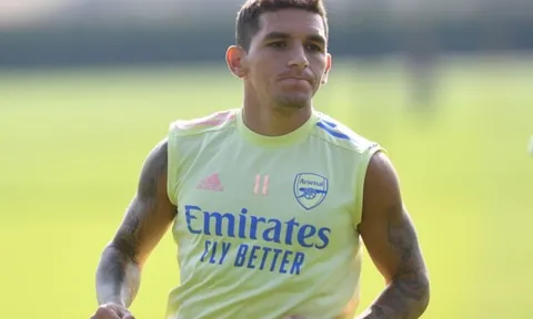 Arsenal chốt giá quá cao, "quái thú" bị kẹt giữa ngã 3 đường