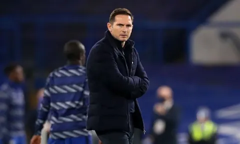 "Lampard đang gặp áp lực sau khi BLĐ Chelsea làm điều đó"