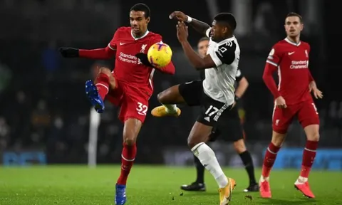 Liverpool toang mạnh, thêm 1 trụ cột hàng thủ gặp vận đen