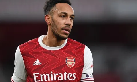 "Mikel Arteta nên bán đi cậu ấy"