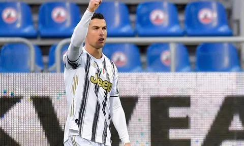 Đáp trả anti-fan, Ronaldo bị "bố già" chỉ trích thậm tệ