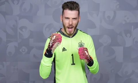 Tương lai bấp bênh, De Gea lập tức có động thái dứt khoát