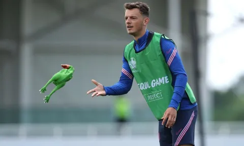 Arsenal gặp biến mới khi chiêu mộ trung vệ lý tưởng