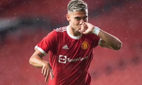 Ten Hag quyết giữ lại cầu thủ M.U định bán đứt