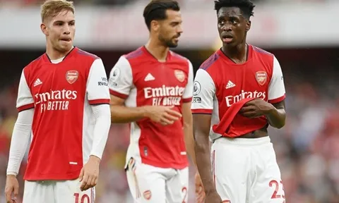Kevin Campbell tiến cử sao Arsenal đá chính trước Tottenham