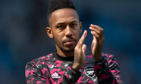 Đối tác liên hệ Arsenal, chốt giá mua đứt Aubameyang