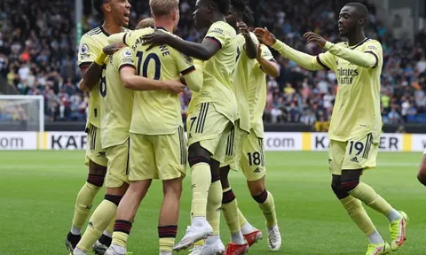 'Không có lý do gì Arsenal thua một Tottenham đá như đội U10'