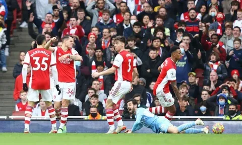 CHÍNH THỨC! FA phạt Arsenal sau trận thua Man City