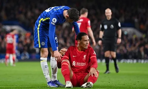 Van Dijk bị chê không hòa hợp với đồng đội