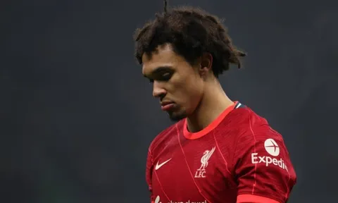 Rõ lý do Alexander-Arnold vắng mặt khi Liverpool đối đầu Norwich