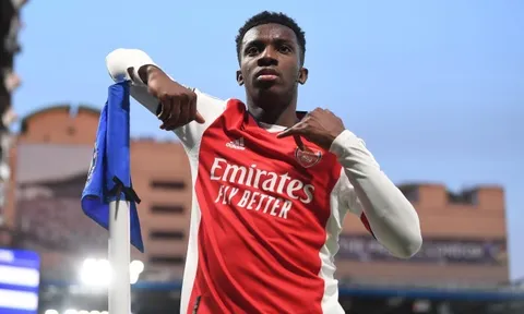 "Arteta phải nhận ra cậu ấy không thể đưa Arsenal vào top 4"