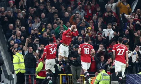 Ban bật như lập trình, Man Utd hủy diệt luôn Brentford
