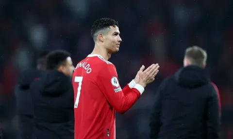 Ronaldo 'mất tích', Fabrizio Romano hé lộ phản ứng của các cầu thủ M.U