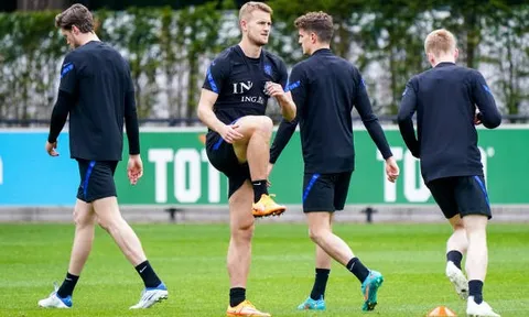 Bom tấn của Juventus khiến Man Utd và Chelsea 'mở cờ trong bụng'