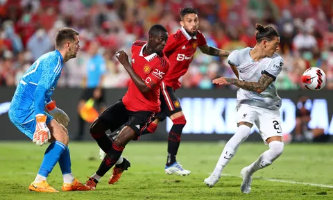 Ten Hag đã có đáp án cho Bailly