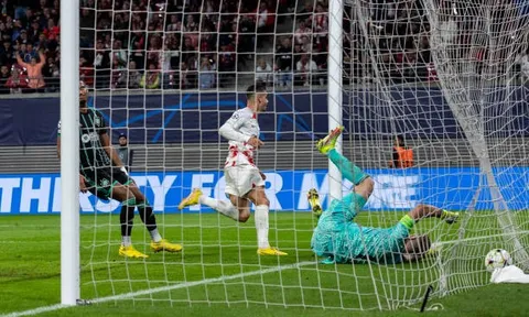 Mắc lỗi tai hại, Joe Hart tố chiến thuật của HLV