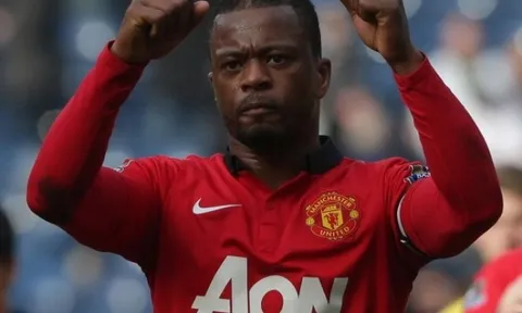 Evra chỉ thẳng nguyên nhân khiến Man United sa sút