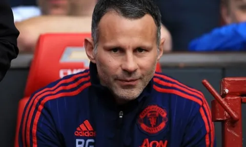 Ryan Giggs: "Cơ hội của tôi tại Man United đã chấm dứt"