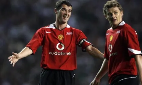 Alan Smith: "Không ai có thể thay thế anh ấy tại Man United"